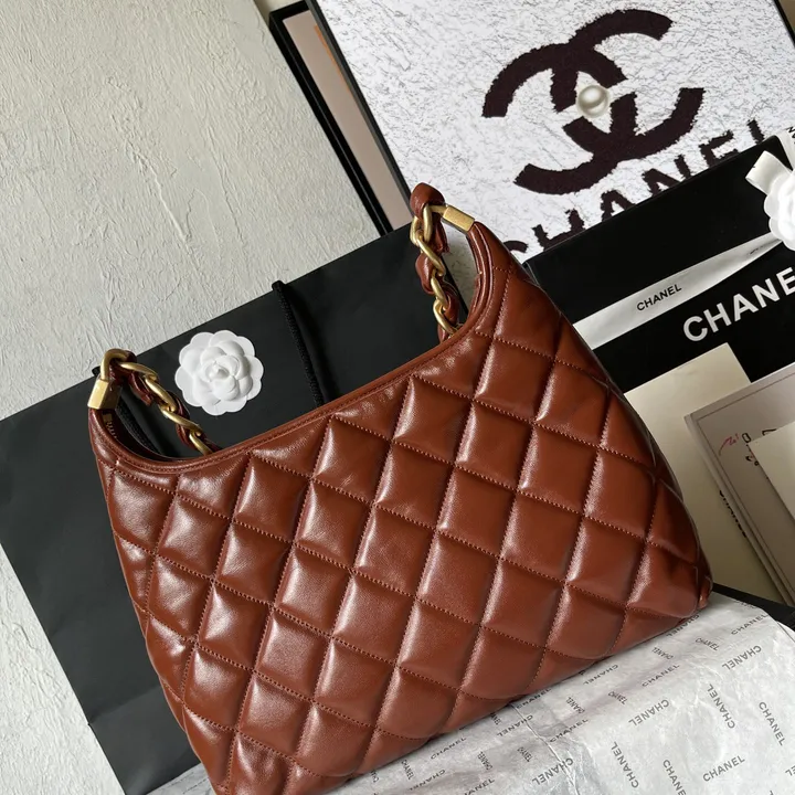 CHANEL ホーボーバッグ ブラウン