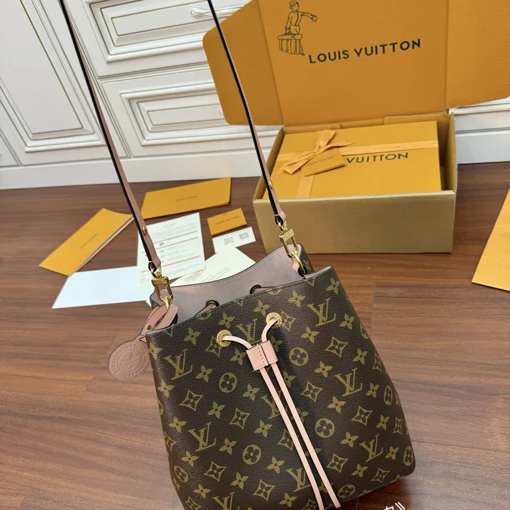 ルイヴィトン ショルダーバッグ ネオノエ MM