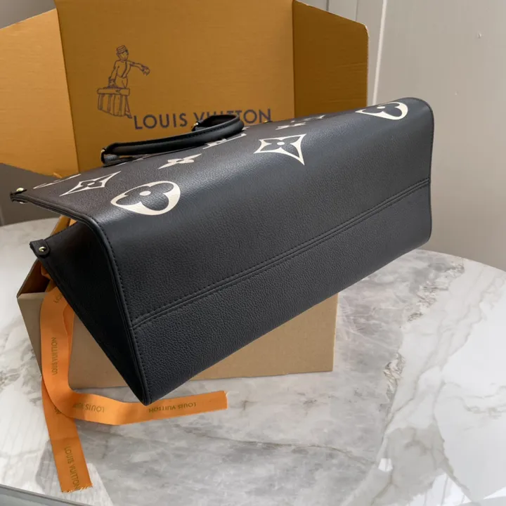 ルイヴィトン オンザゴー MM ハンドバッグ