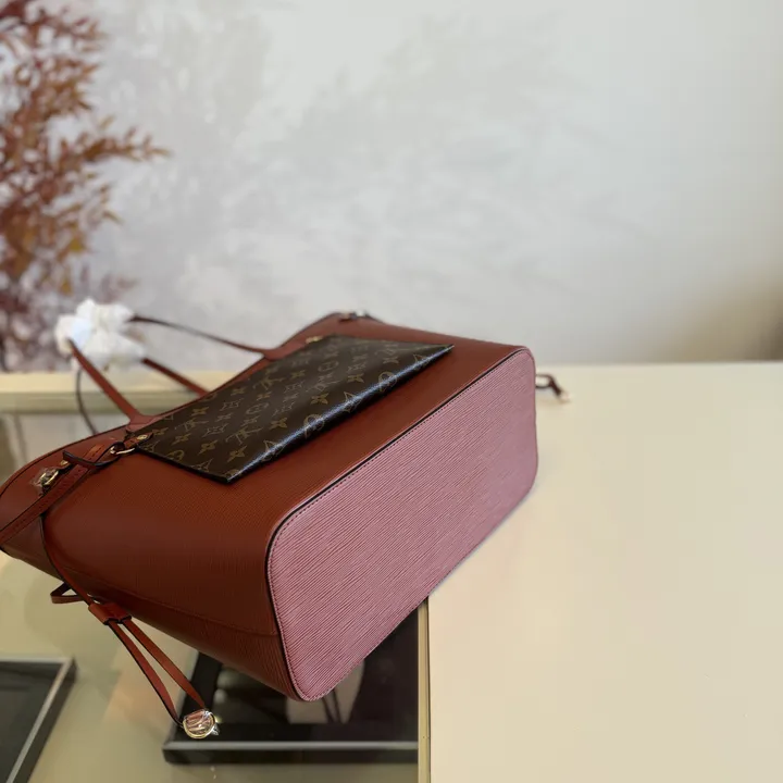 ヴィトン トートバッグ エピ レザー