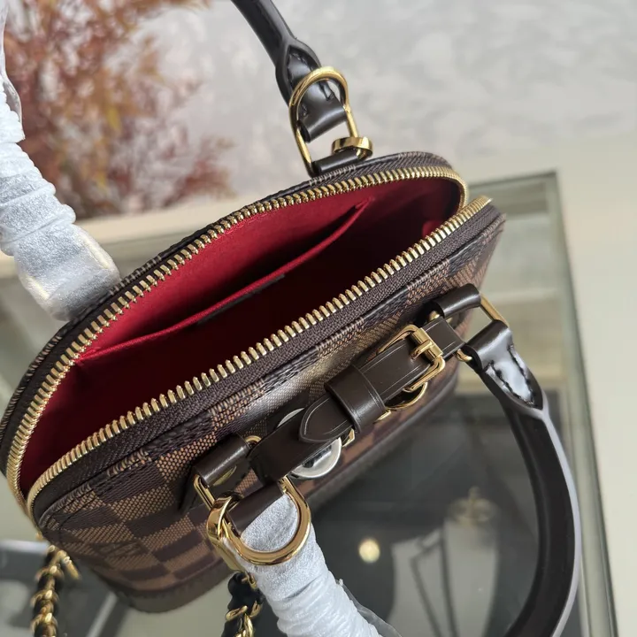 ルイヴィトン レディース アルマ BB