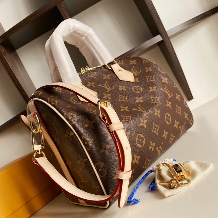 ルイヴィトン レディースバッグ 斜めがけ