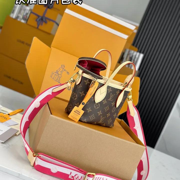 LOUIS VUITTON Neverfull BB bag