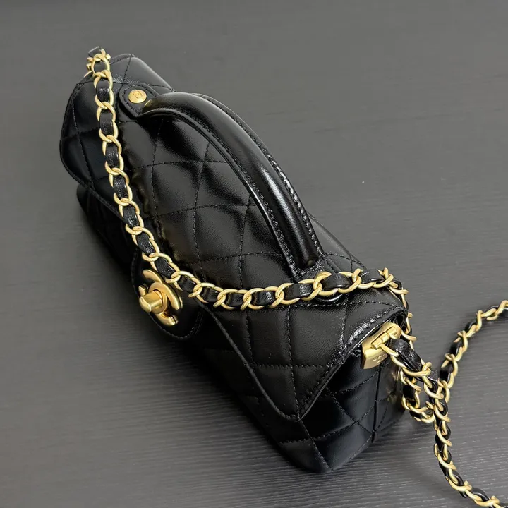 シャネル フラップバッグ