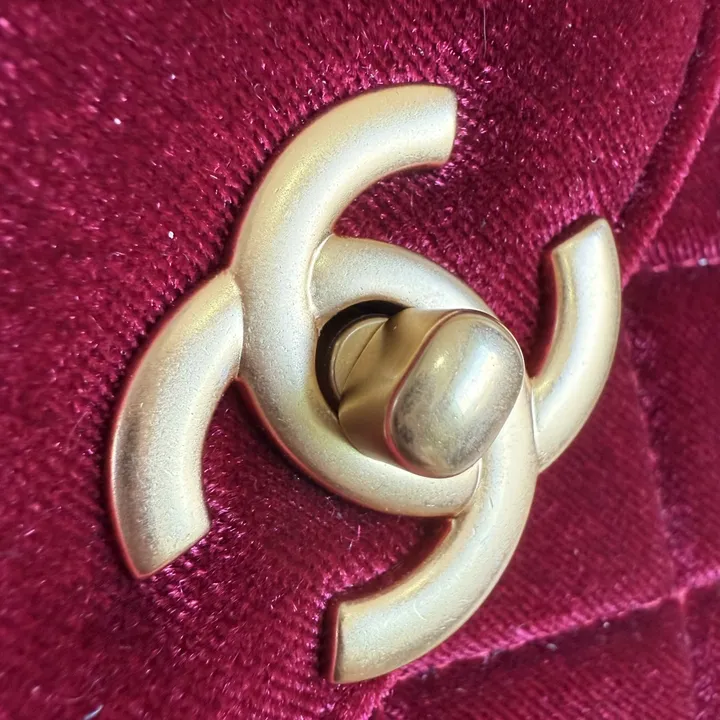 シャネル チェーン ショルダーバッグ レッド系