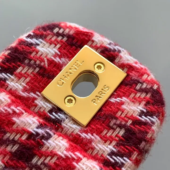 シャネル 斜め掛け バッグ