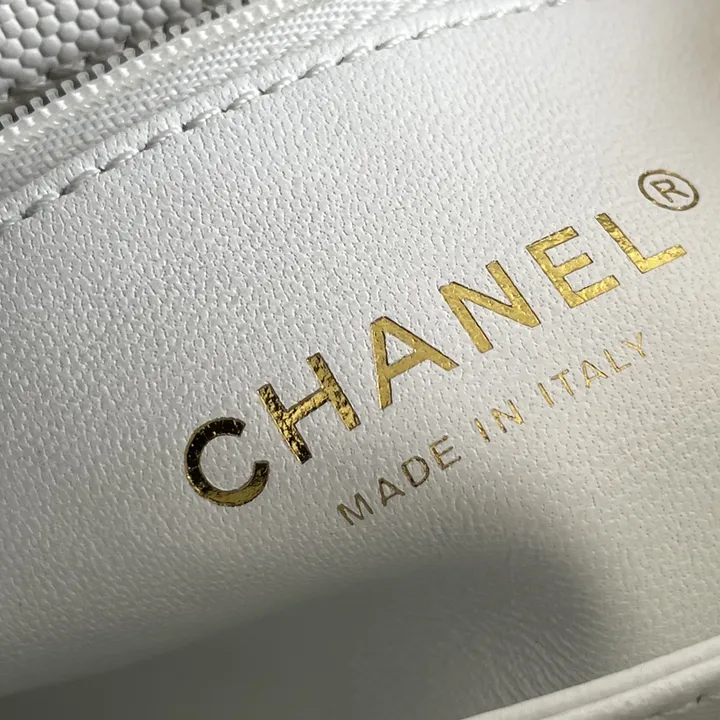 シャネル ハンドバッグ