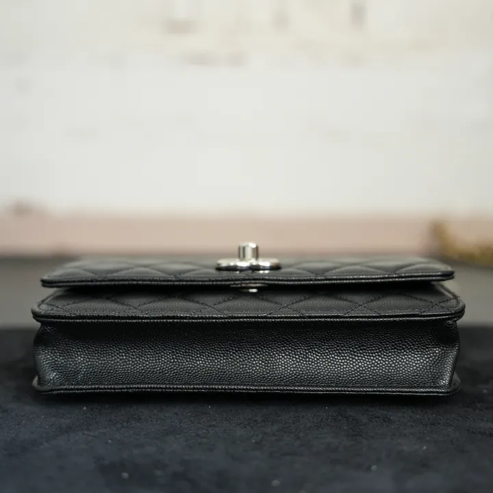 chanel チェーンバッグ