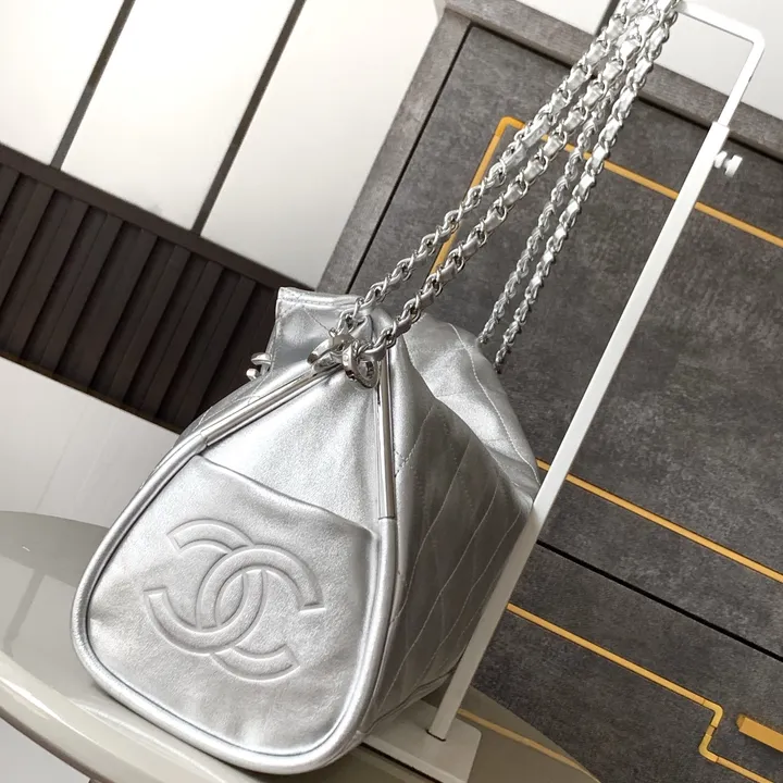 シャネル ホーボーショルダーバッグ