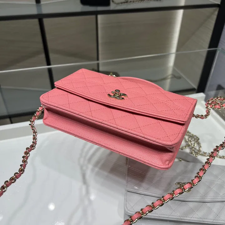 シャネル ハンドル付き チェーンバッグ