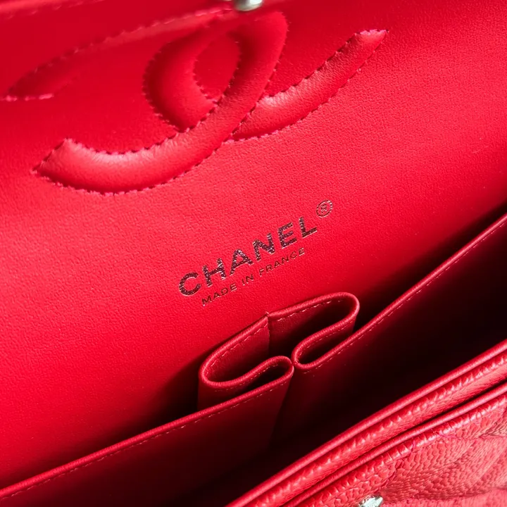 CHANEL チェーンショルダーバッグ 2026