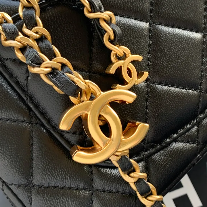 シャネル バッグの通販