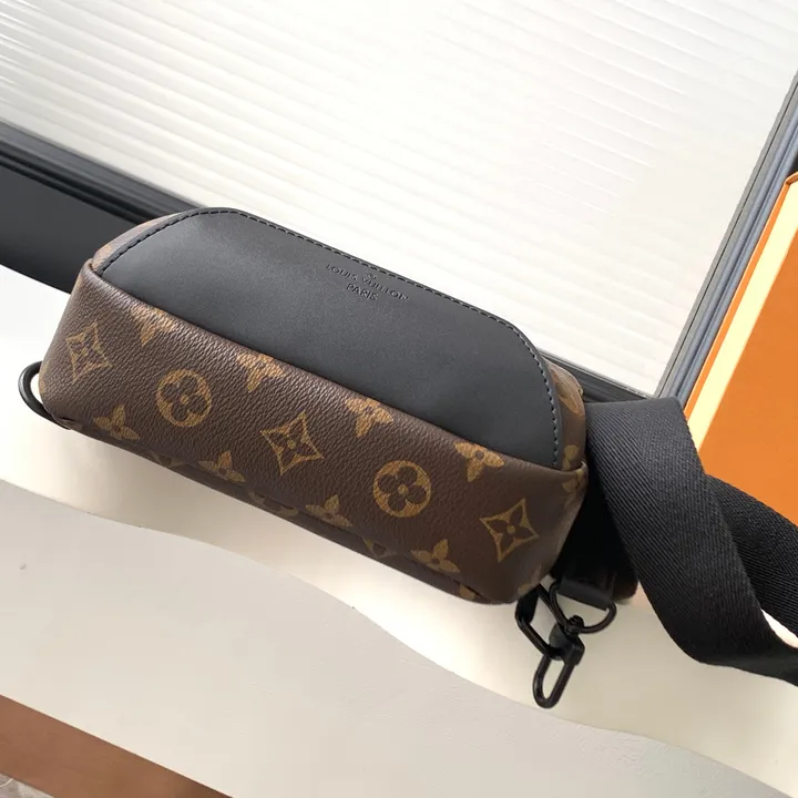 ルイヴィトン 旅行バッグ メンズ