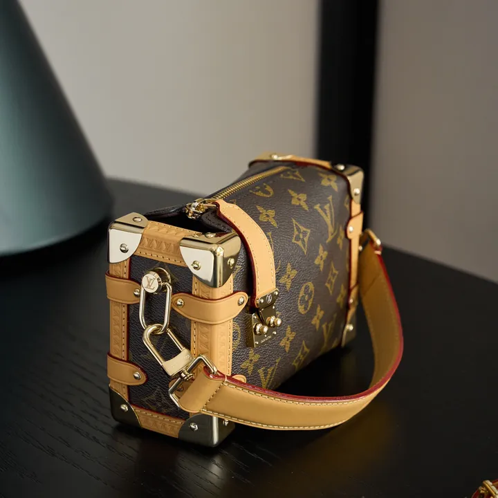 ルイヴィトン 長方形 ショルダーバッグ