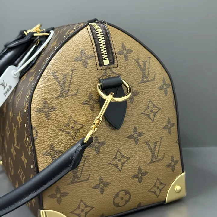 ルイヴィトン モノグラム・リバース