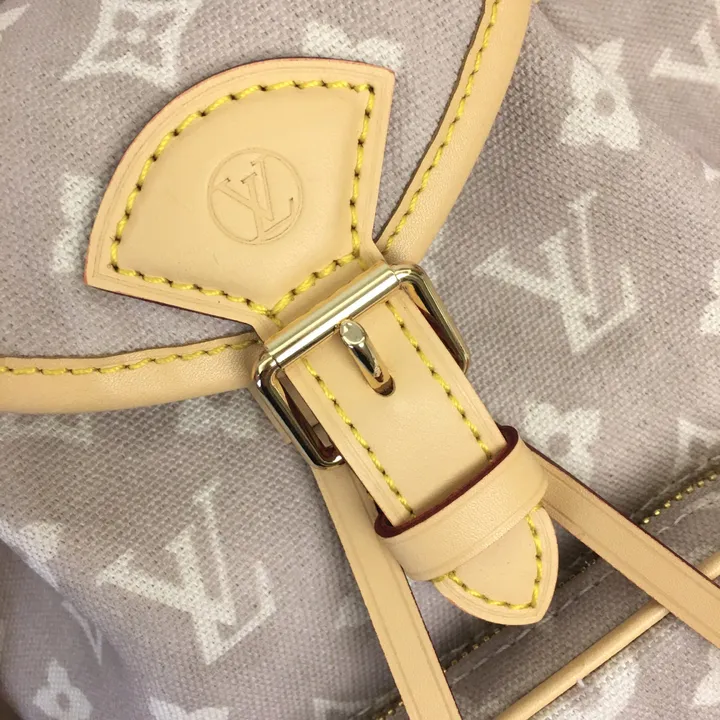 Vuitton コラボ リュック