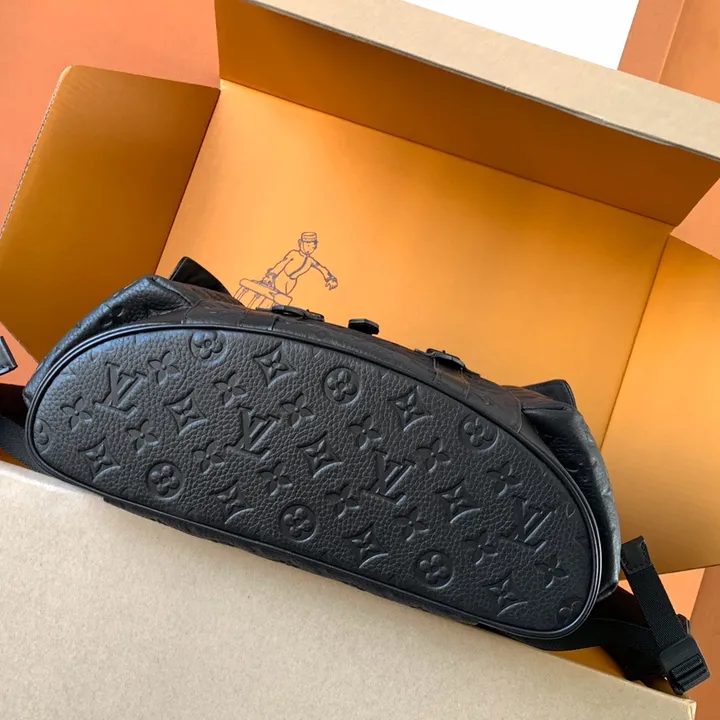 ルイヴィトン モノグラムシャドウ バックパック