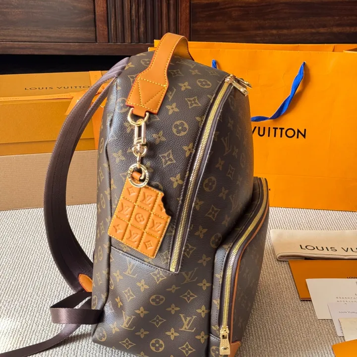 ルイヴィトン モノグラム アーカイヴ リュック