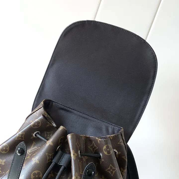 ルイヴィトン モノグラム マカサー リュック