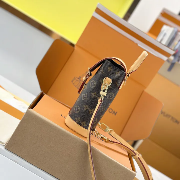 ルイヴィトンソーホー MINI