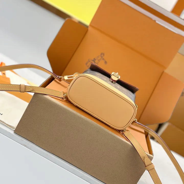 ルイヴィトン モノグラム レザー バックパック