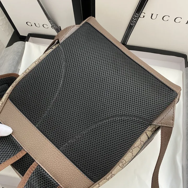 GUCCI バックパック レディース