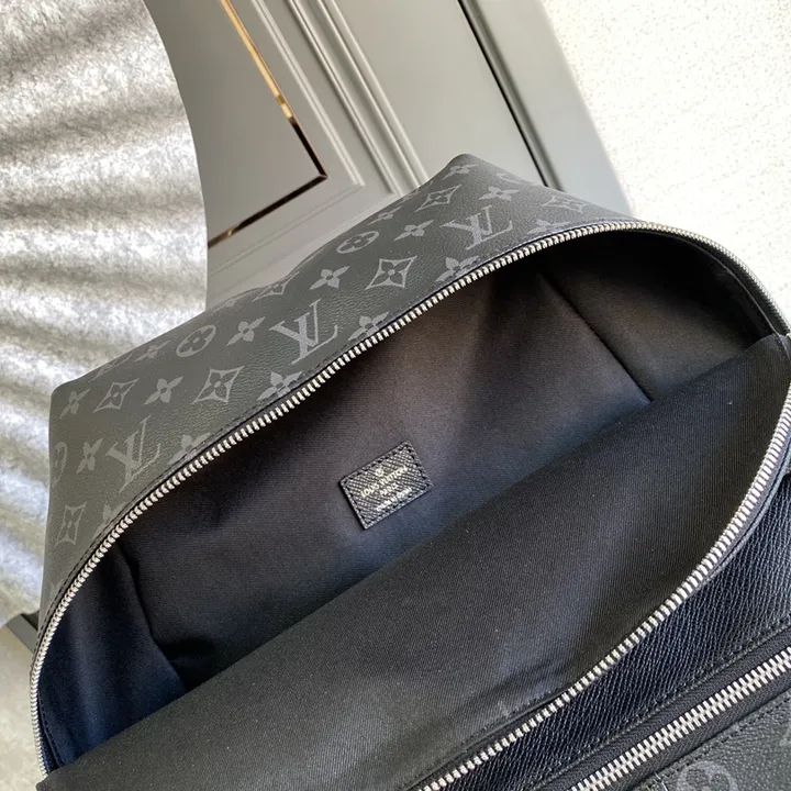 ルイヴィトン モノグラムシャドウ バッグ