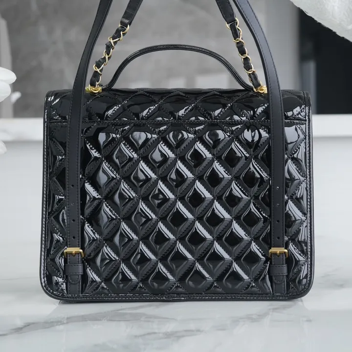 シャネル 25C ショルダーバッグ