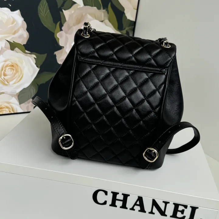 シャネル リュック レディース 人気