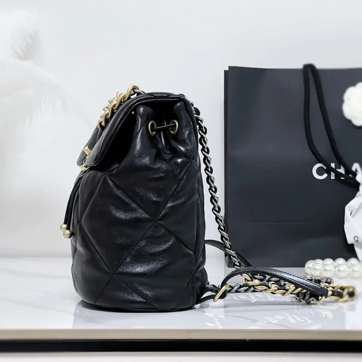 シャネル ラムスキン バックパック