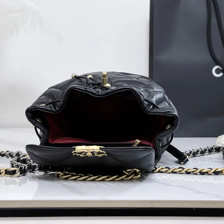 シャネルリュック おしゃれ