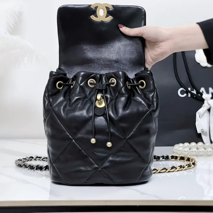 シャネル ミニ チェーン リュックパック