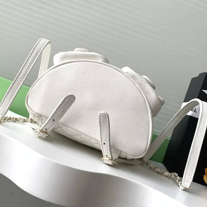 シャネル ホワイト リュック