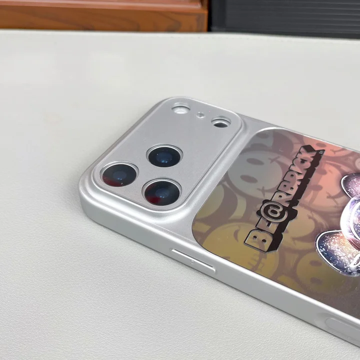 ベアブリック iphone17 pro maxケース 背面 ガラス