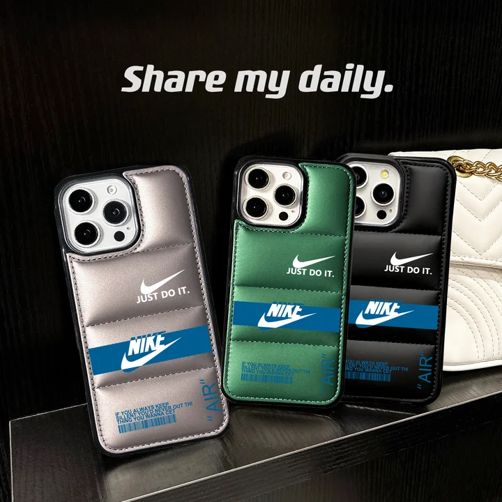 ナイキ ダウンジャケット風 iPhone17ケース