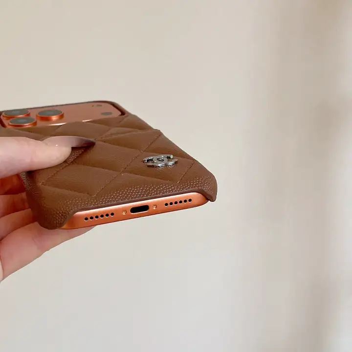 背面 収納 耐衝撃