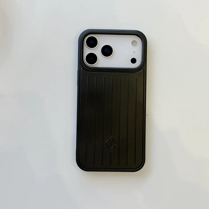 リモワ iphone17 proカバー メンズ レデイース 人気