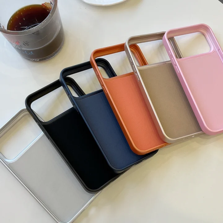 リモワiphone17 proスーツケース