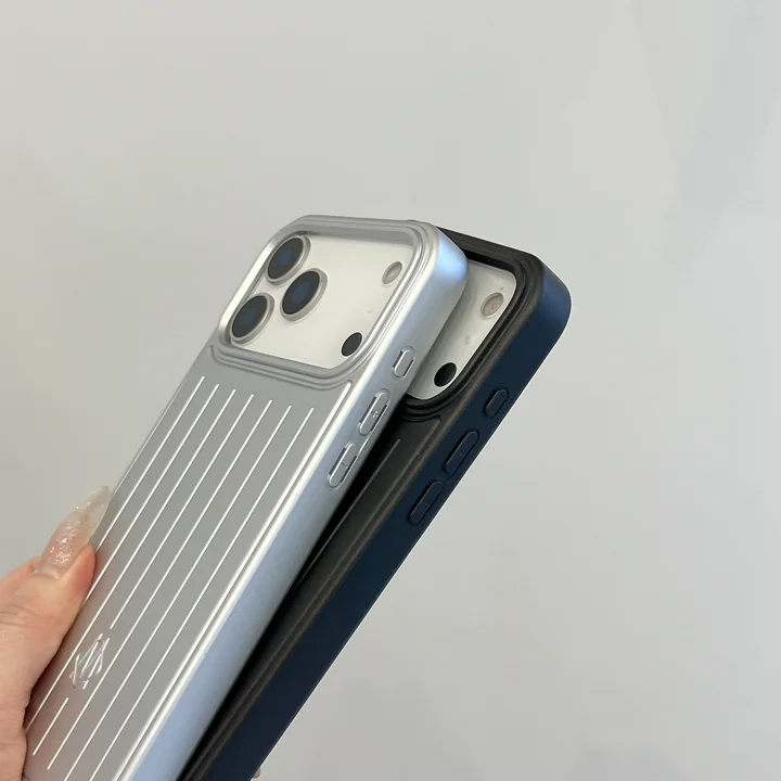 リモワ 携帯ケース