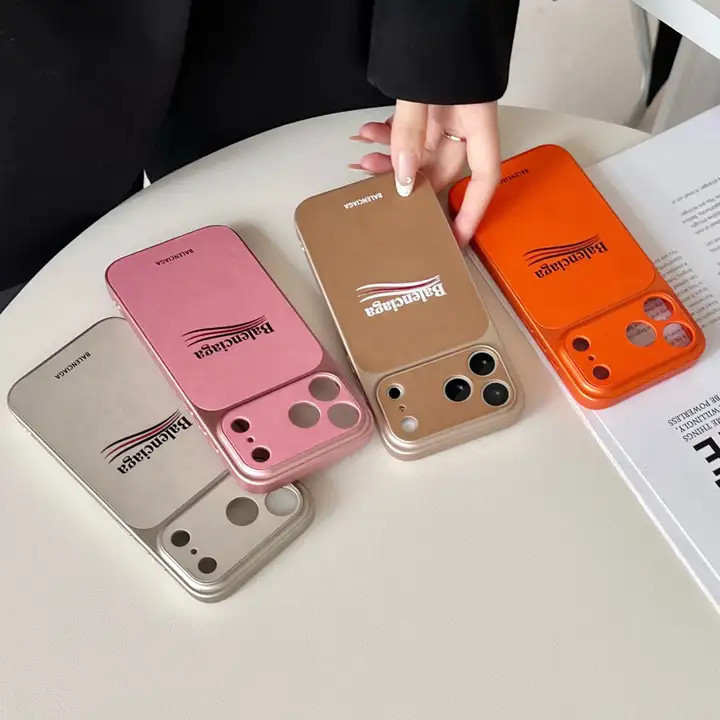 バレンシアガ ロゴ iphone17 pro maxケース