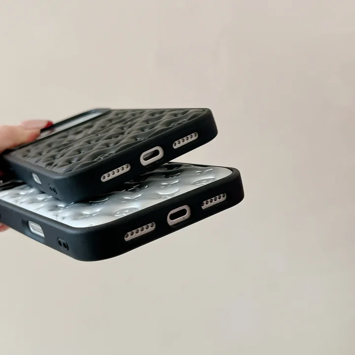 ルイヴィトン iPhone17ケース エンボスレザー