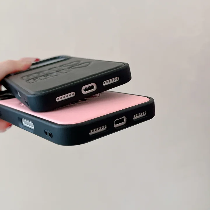 Miu Miu iphone17proカバー 男女ペア