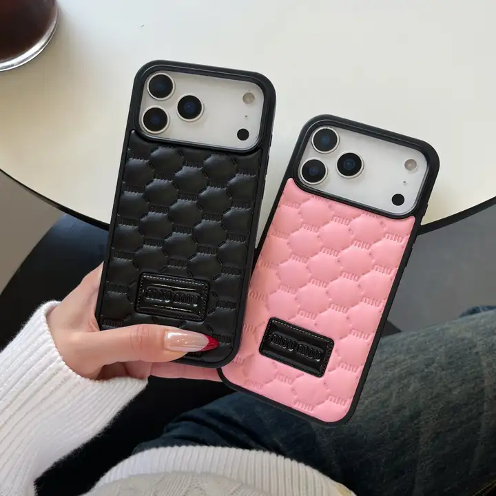 MiuMiu iphone17携帯ケース ホットスタンプ