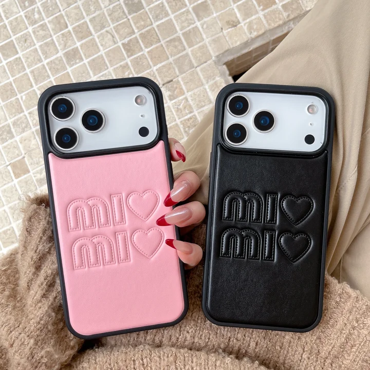 Miu Miu iphone17ケース エンボスレザー