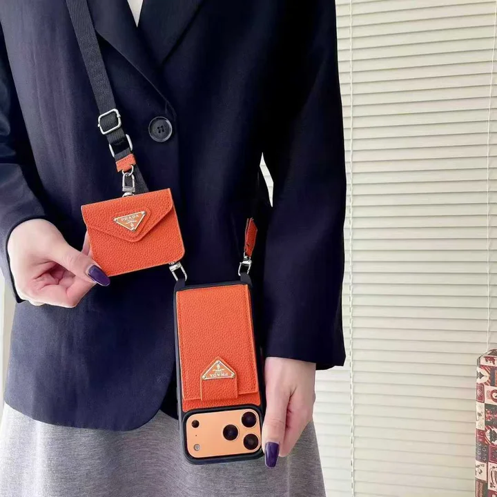 Prada iphone 17 pro max air 携帯ケース ショルダー ストラップ付き 背面 カード収納 サフィアーノ レザー ユニセックス おしゃれ