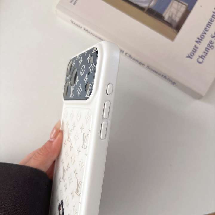 lv iphone17カバー 着脱しやすい