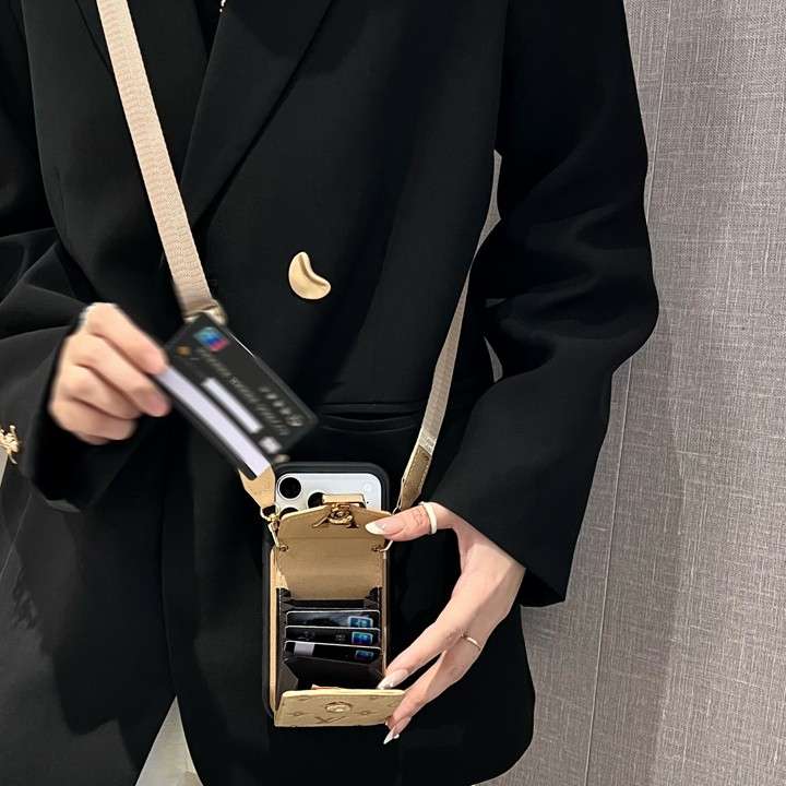 vuitton iphone17promaxケース ポッケト付き