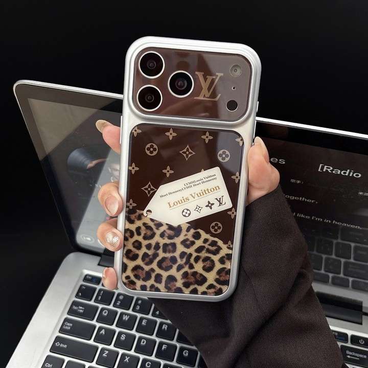 ヒョウ柄 ルイヴィトンiphone17promaxケース