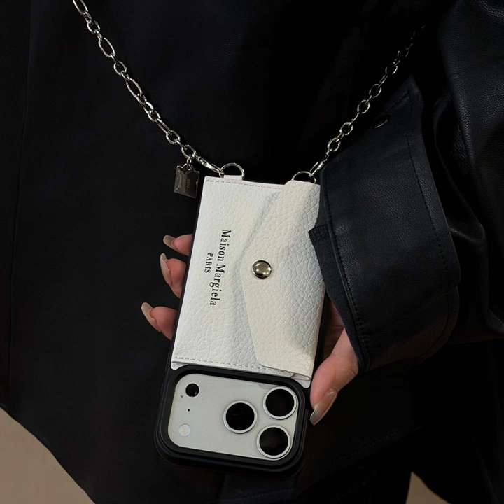 maison margiela iphone17 pro maxケース チェーン付き