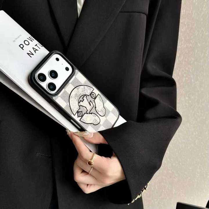 ブランドイパロディ iphone17ケース